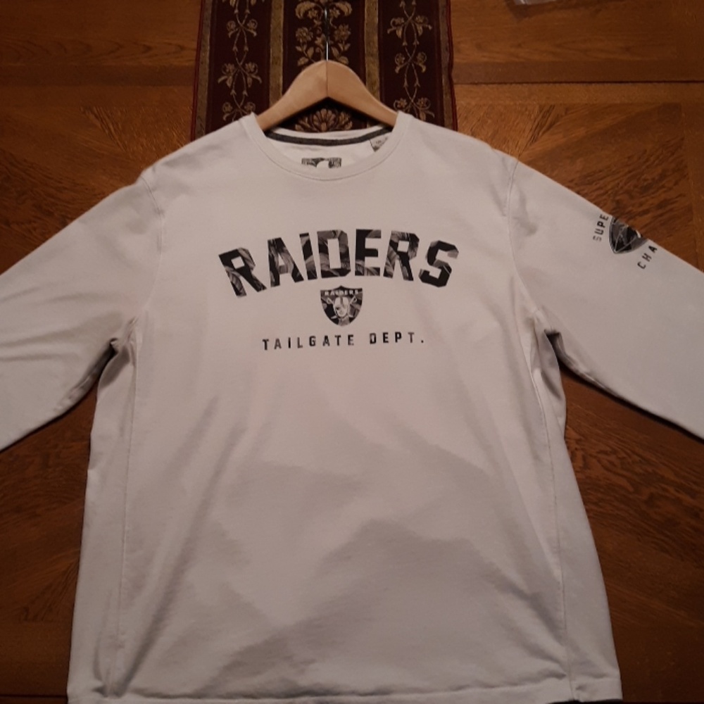 NFL Palm Action Tee